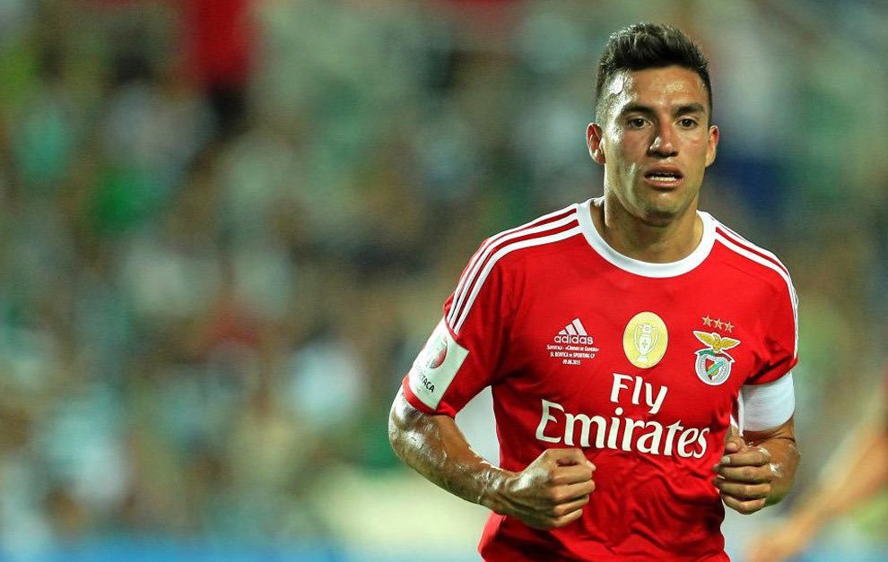 包含葡超赛后走向成谜，金州勇士官宣签约，球迷炸锅，训练强度明显提升的词条